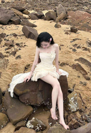 Đầm ren trắng